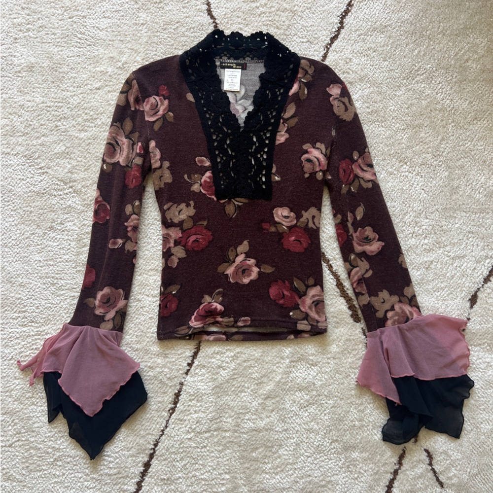 🌹 Boho Floral Lace Ruffle Sleeve Top – Romantic Vintage Y2K Style Whimsigoth